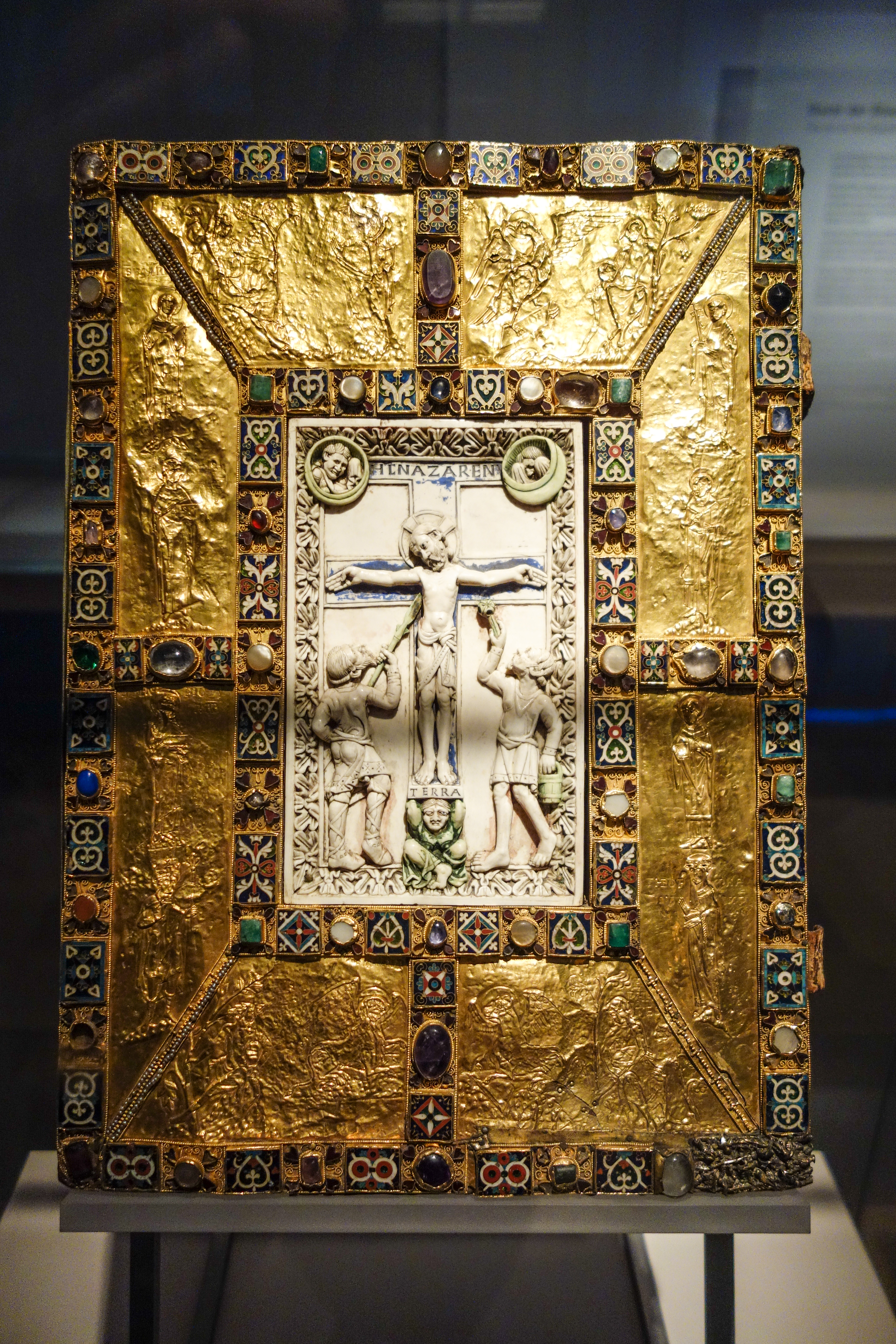 Prunkeinband des Codex aureus